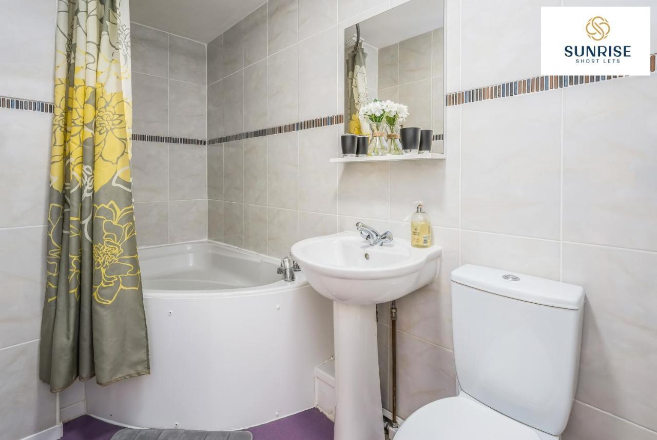 The Law, Has 4 Rooms With Tvs, 2 Bathrooms, Central, Free Parking, Fully Equipped, Contractor And Trades Favourite, 5 Mins To Centre - Long Stays, Invoice And Reduced Price Are Only Via Sunrise Short Lets Данди Экстерьер фото