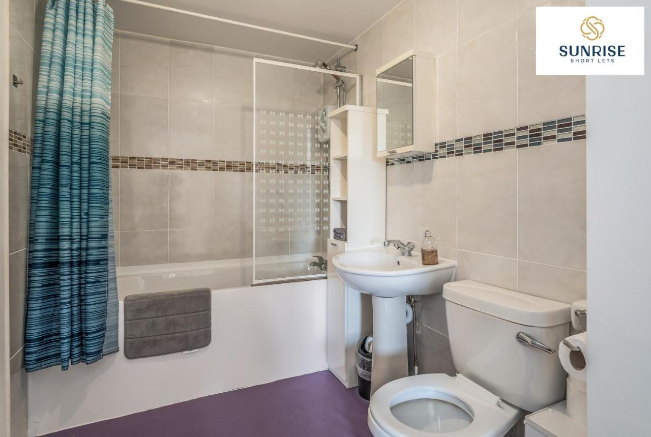 The Law, Has 4 Rooms With Tvs, 2 Bathrooms, Central, Free Parking, Fully Equipped, Contractor And Trades Favourite, 5 Mins To Centre - Long Stays, Invoice And Reduced Price Are Only Via Sunrise Short Lets Данди Экстерьер фото