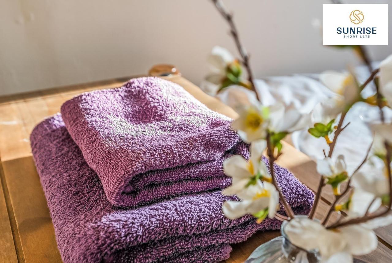 The Law, Has 4 Rooms With Tvs, 2 Bathrooms, Central, Free Parking, Fully Equipped, Contractor And Trades Favourite, 5 Mins To Centre - Long Stays, Invoice And Reduced Price Are Only Via Sunrise Short Lets Данди Экстерьер фото